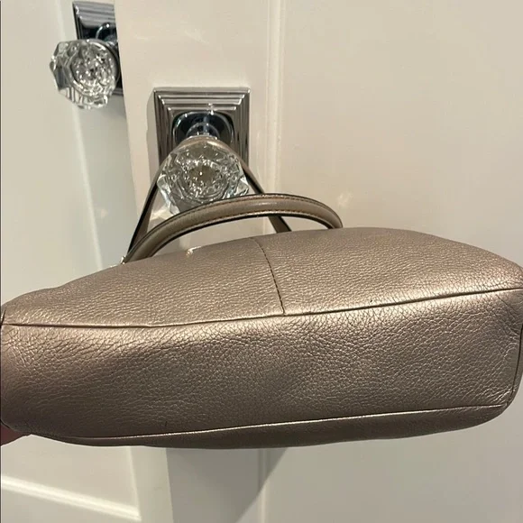 Coach Kelsey Bag in Metallic Gold - Picture 7 of 9